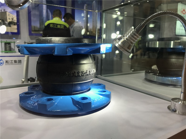 德州開發區燃氣工程“進口材質”DN300橡膠軟接頭