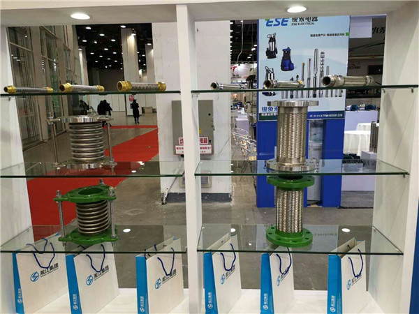 內襯四氟，碳鋼法蘭橡膠軟接頭，DN40/DN50/DN65，耐90度高溫