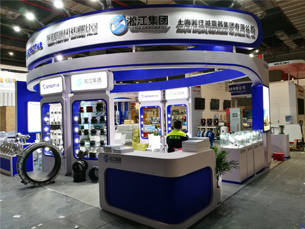 吸水管卡箍橡膠接頭，內徑100mm和114mm,長度200mm,壁厚：6mm